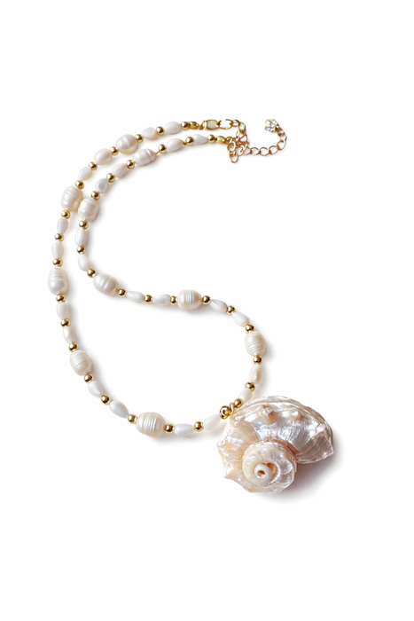 Vintage Freshwater Pearl Shell Necklace | Gold Tone Coastal Jewelry