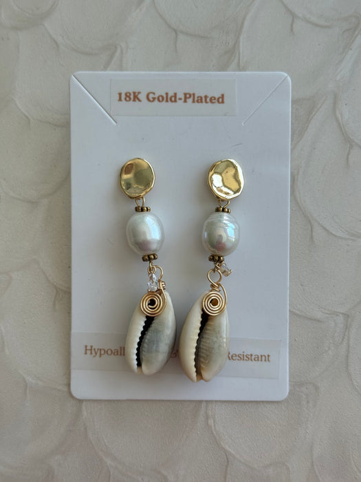 Seaside Pearl Shell Earrings