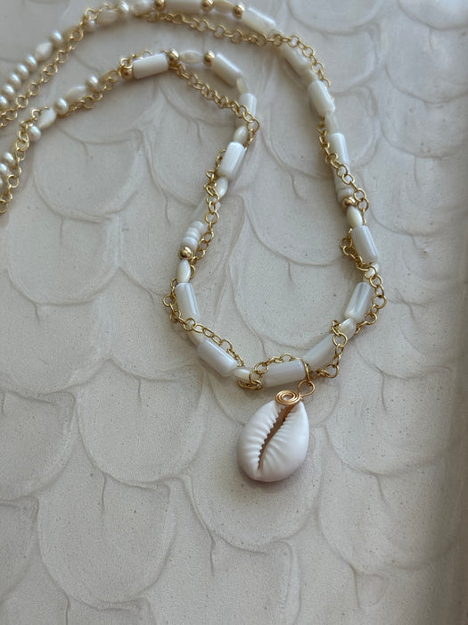 Mother-pearl Seashell Necklace