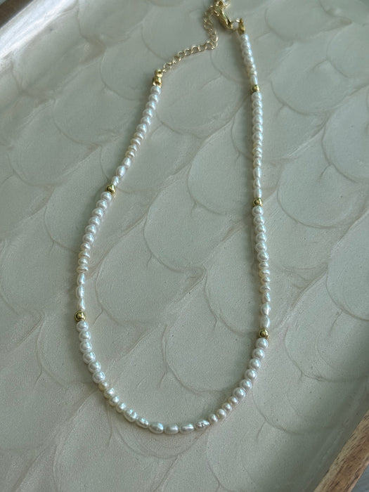 Classic Pearl Necklace